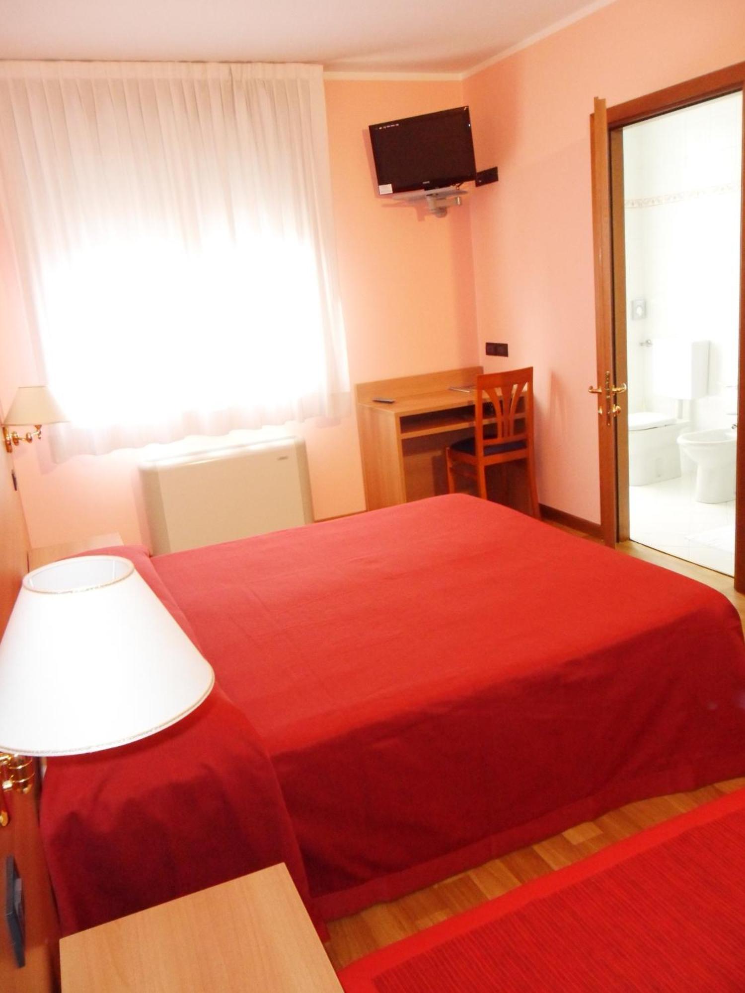 Hotel Ristorante Al Bassanello Bassano del Grappa Zewnętrze zdjęcie