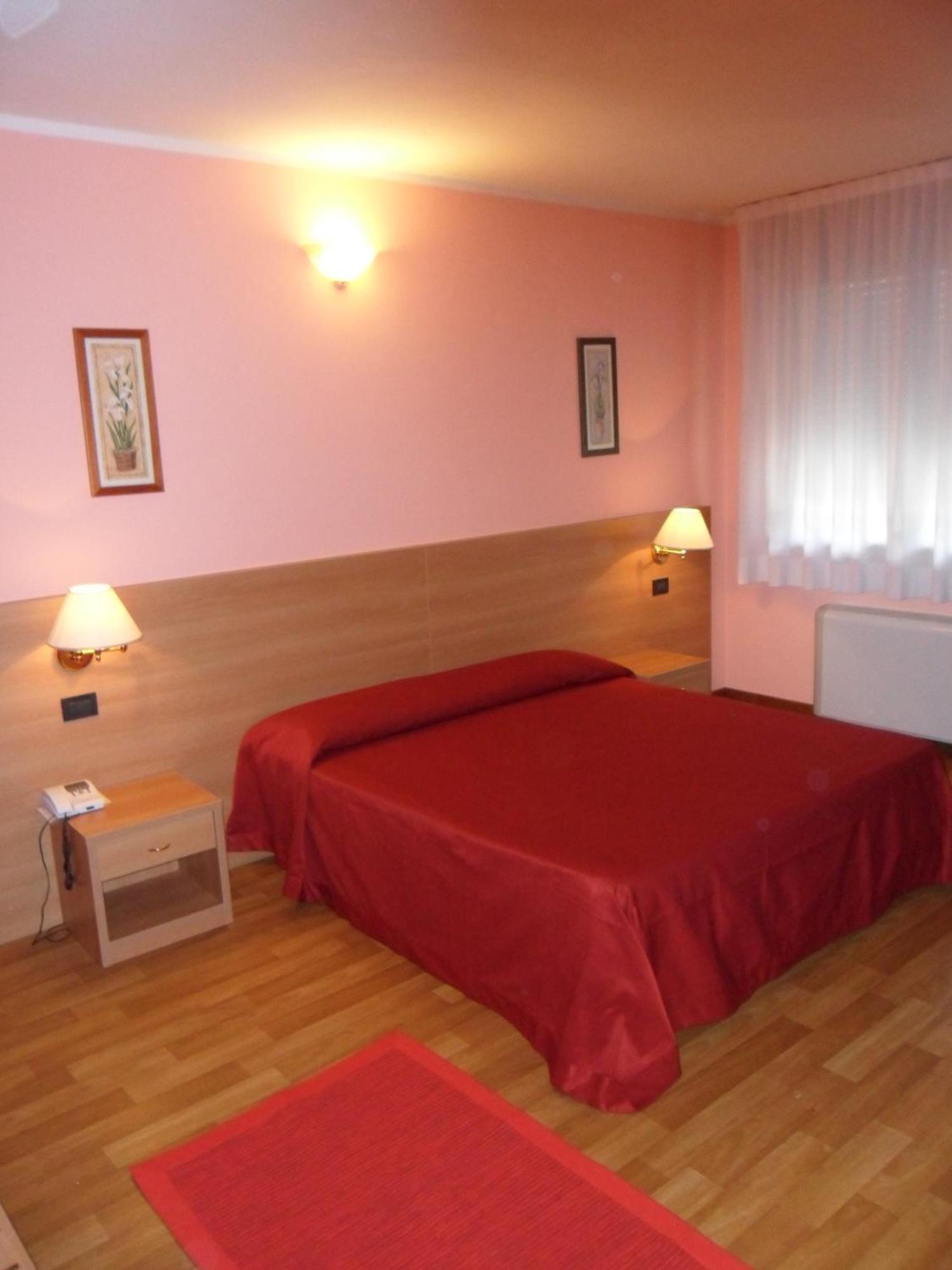 Hotel Ristorante Al Bassanello Bassano del Grappa Zewnętrze zdjęcie